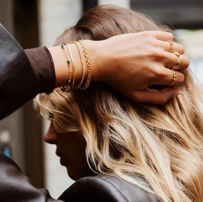 辛芷蕾种草的宝藏单品确实很好搭!开元棋牌app推广 被刘亦菲、(图3) 辛芷蕾种草的宝藏单品确实很好搭!开元棋牌app推广 被刘亦菲、(图3)