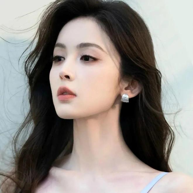 辛芷蕾种草的宝藏单品确实很好搭!开元棋牌app推广 被刘亦菲、(图13) 辛芷蕾种草的宝藏单品确实很好搭!开元棋牌app推广 被刘亦菲、(图13)