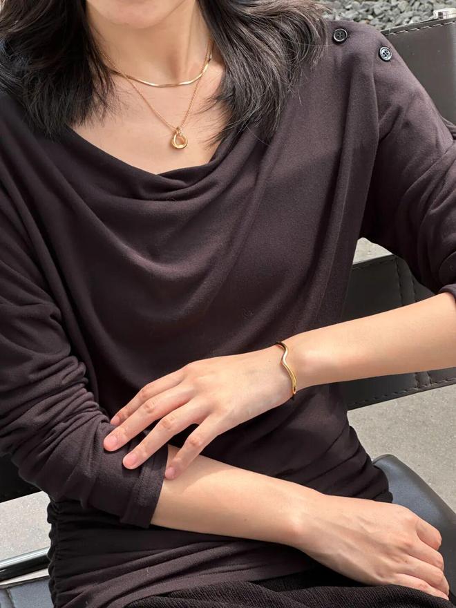 辛芷蕾种草的宝藏单品确实很好搭!开元棋牌app推广 被刘亦菲、(图9) 辛芷蕾种草的宝藏单品确实很好搭!开元棋牌app推广 被刘亦菲、(图9)