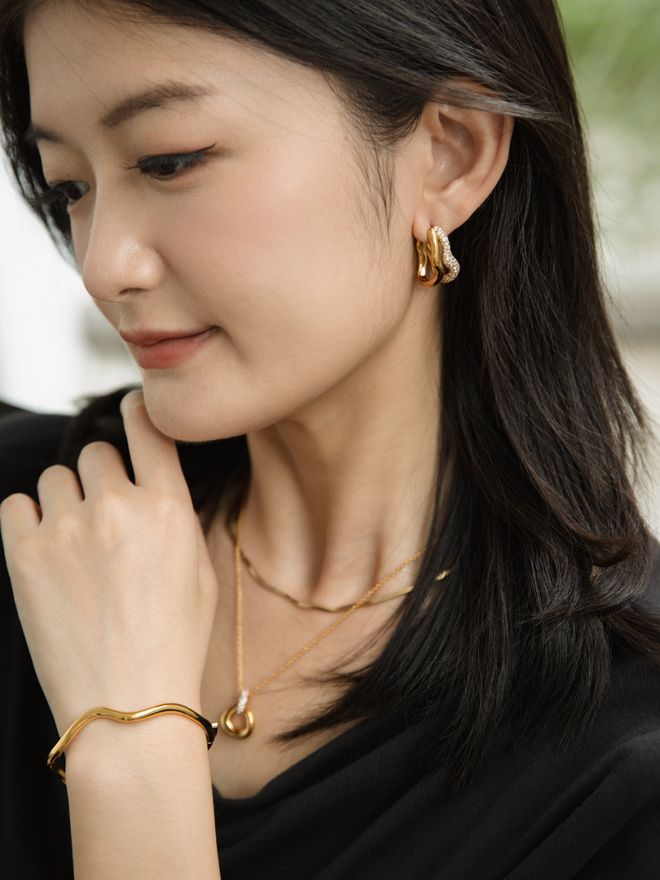 辛芷蕾种草的宝藏单品确实很好搭!开元棋牌app推广 被刘亦菲、(图15) 辛芷蕾种草的宝藏单品确实很好搭!开元棋牌app推广 被刘亦菲、(图15)