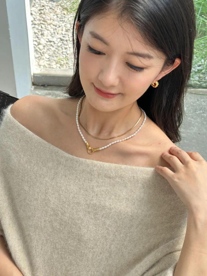 辛芷蕾种草的宝藏单品确实很好搭！开元棋牌app推广 被刘亦菲、(图25)